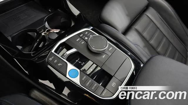 BMW iX3 — Фото автомобиля 9