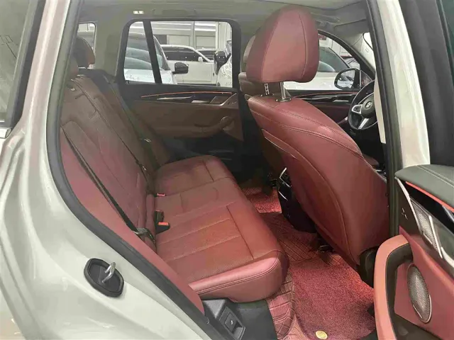 BMW X3 — Фото автомобиля 16