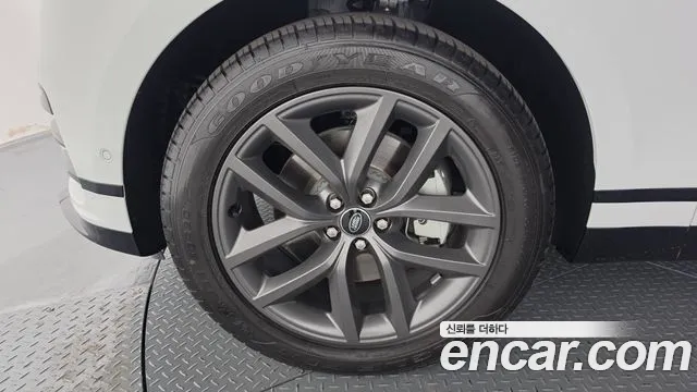 Land Rover Range Rover Velar — Фото автомобиля 5