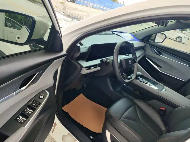 Changan CS75 Plus — Фото автомобиля 11