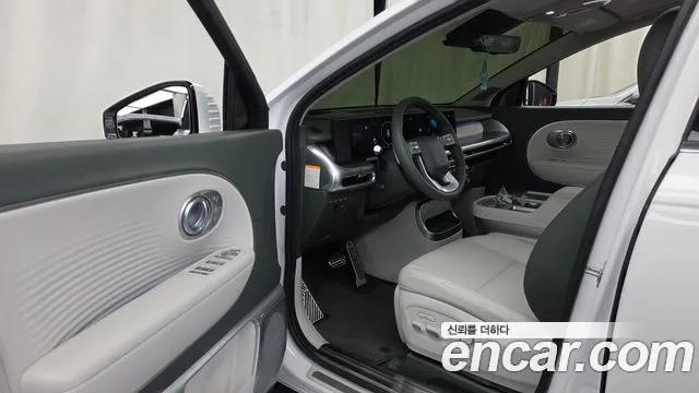 Hyundai Ioniq 9 — Фото автомобиля 10
