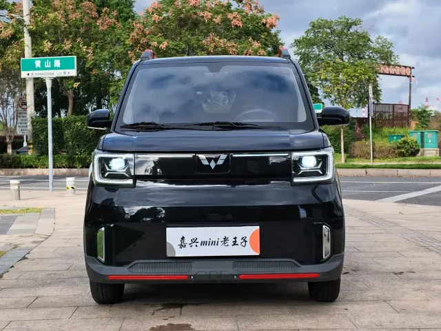 Wuling Hongguang Mini EV — Фото автомобиля 2