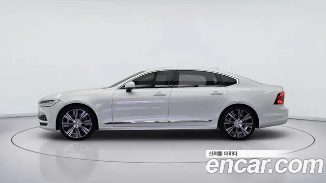 Volvo S90 — Фото автомобиля 3