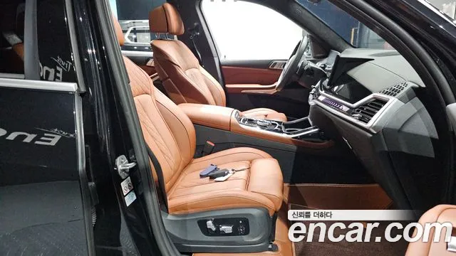 BMW X7 — Фото автомобиля 11