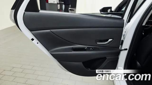 Hyundai Avante — Фото автомобиля 14
