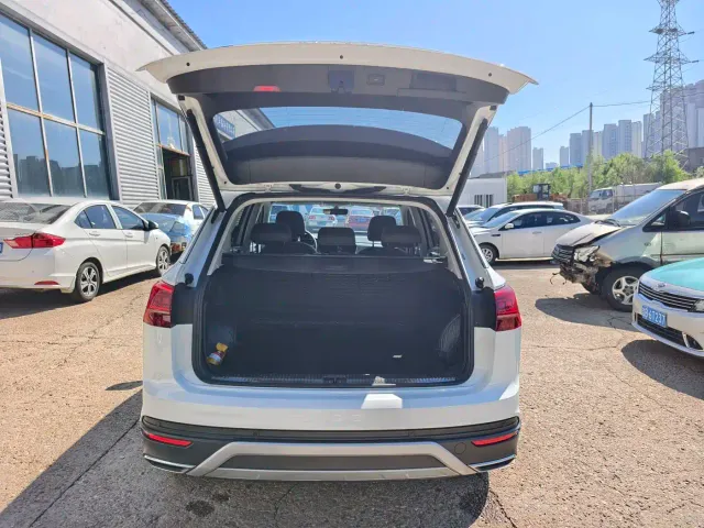 Volkswagen Tayron — Фото автомобиля 14