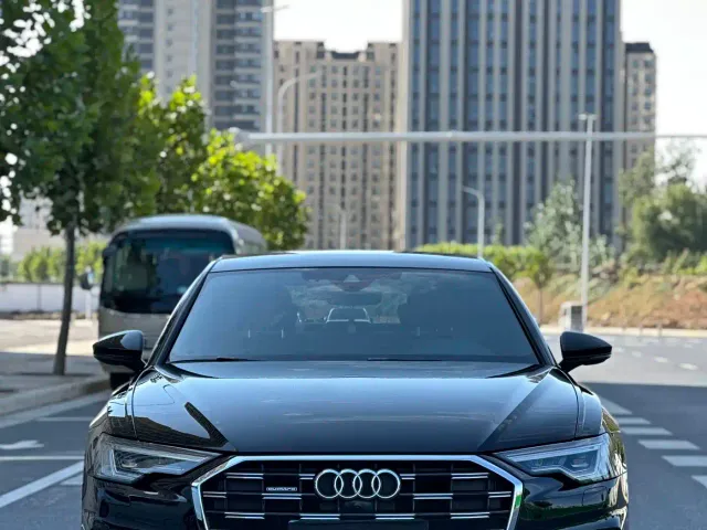 Audi A6L — Фото автомобиля 2