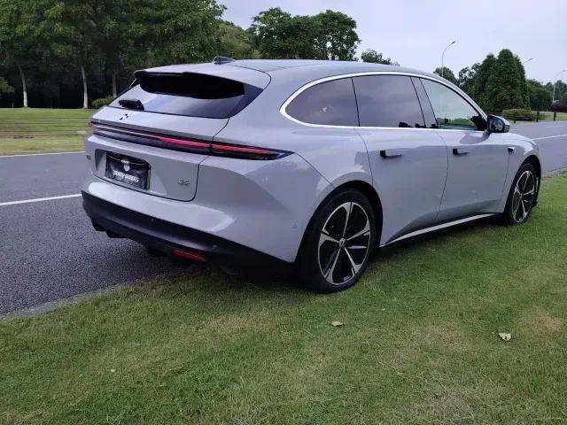 Nio ET5 Touring — Фото автомобиля 14