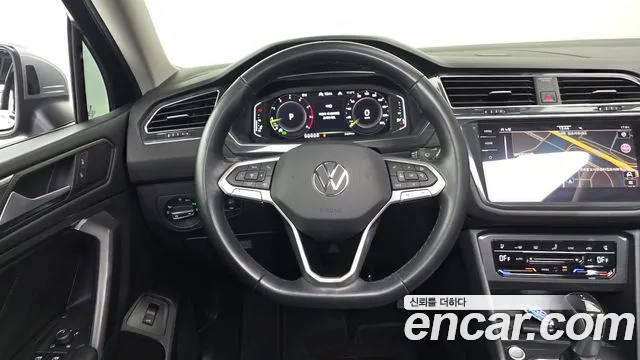 Volkswagen Tiguan — Фото автомобиля 18