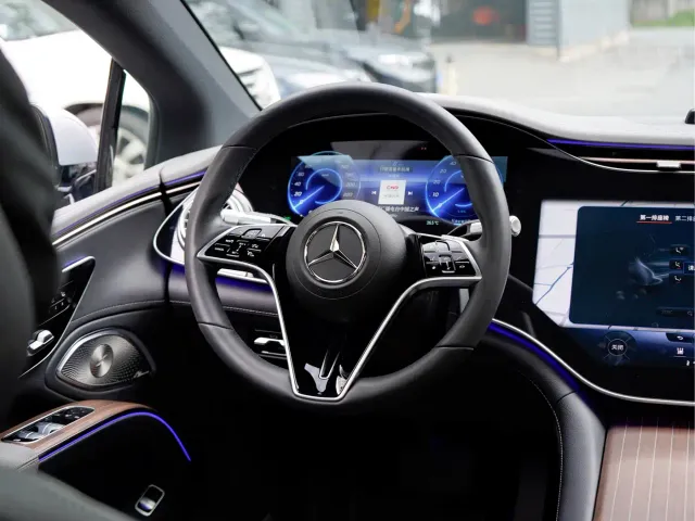 Mercedes-Benz EQS — Фото автомобиля 12