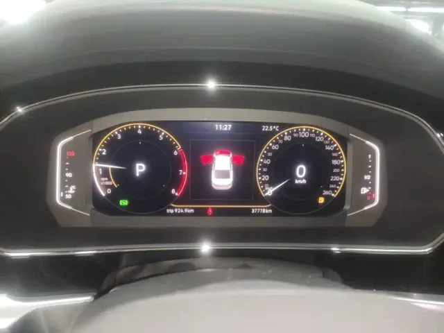 Volkswagen Passat — Фото автомобиля 11