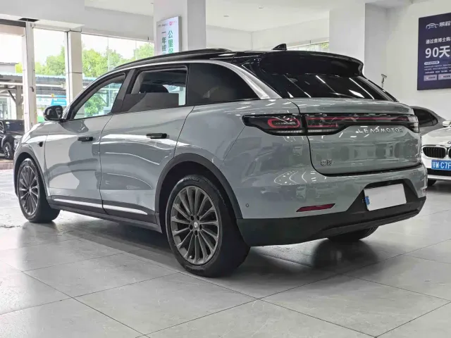 Leapmotor C11 — Фото автомобиля 9