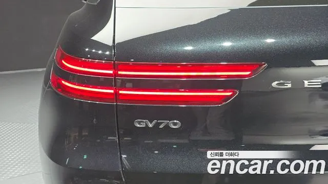 Genesis GV70 Electrified — Фото автомобиля 8