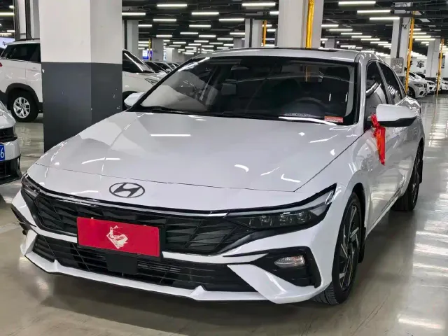 Фотография автомобиля — Hyundai Elantra