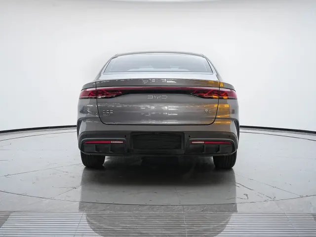 BYD Qin L — Фото автомобиля 25