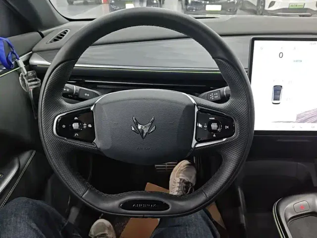 Arcfox Alpha T5 — Фото автомобиля 10
