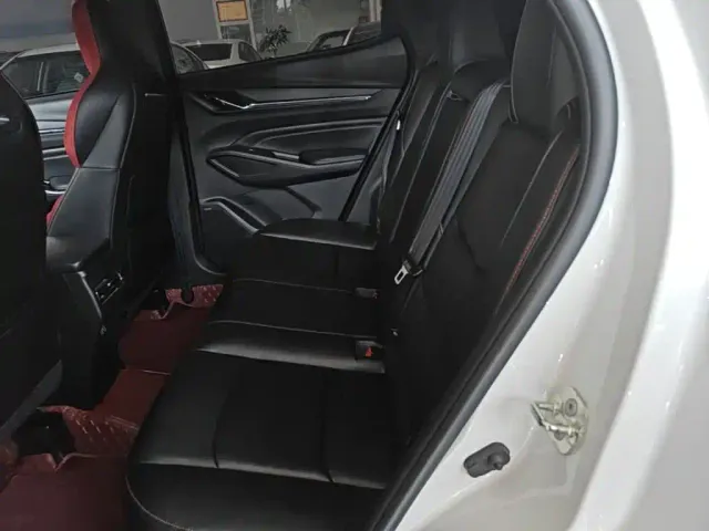 Changan X5 Plus — Фото автомобиля 12