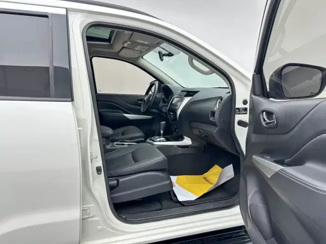 Nissan Terra 2020 2.5L XL Upper Automatic 2WD Luxury Edition — Фото автомобиля 22