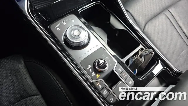 Kia Sorento Новый Sorento 4 поколение Бензин 2.5T 4WD — Фото автомобиля 9