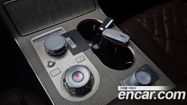 Genesis GV80 — Фото автомобиля 9