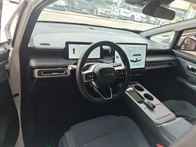 GAC Aion Y — Фото автомобиля 10