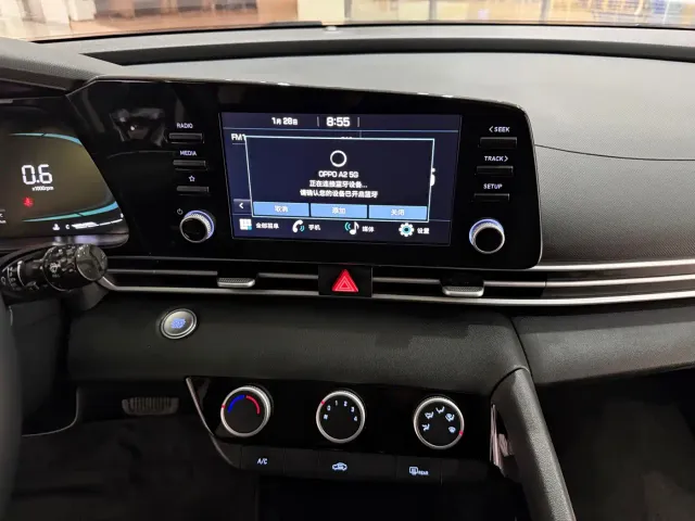 Hyundai Elantra — Фото автомобиля 14
