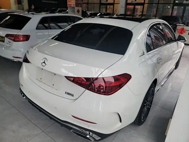 Mercedes-Benz C-Class — Фото автомобиля 6