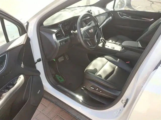 Cadillac XT5 — Фото автомобиля 15