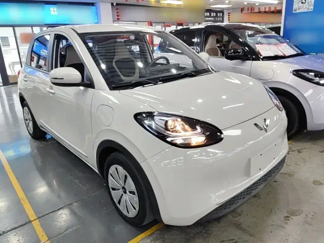 Wuling Bingo — Фото автомобиля 3