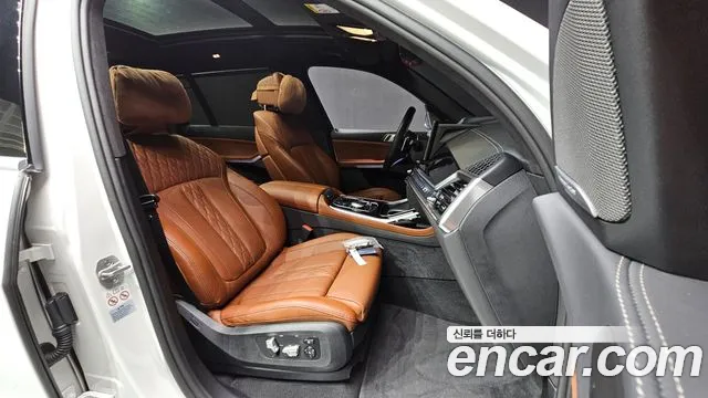 BMW X7 G07 — Фото автомобиля 16
