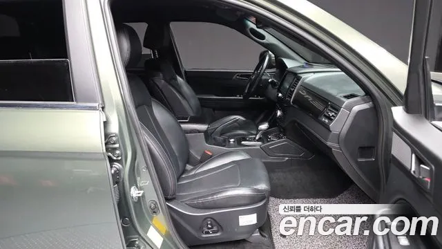 KG_Mobility_Ssangyong Rexton Новый Rexton Sport Khan Дизель 2.2 4WD — Фото автомобиля 11