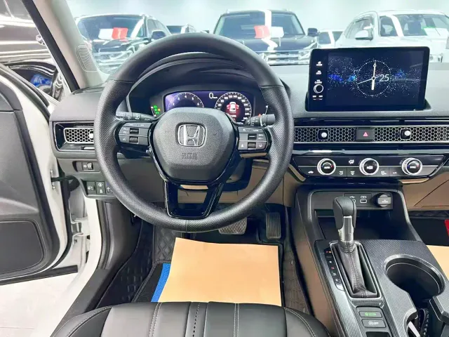 Honda Civic — Фото автомобиля 15