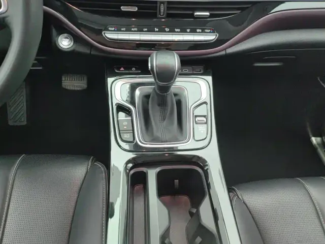 GAC Trumpchi M6 — Фото автомобиля 16