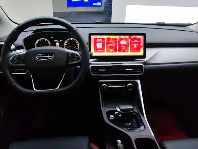 Geely Binyue — Фото автомобиля 11