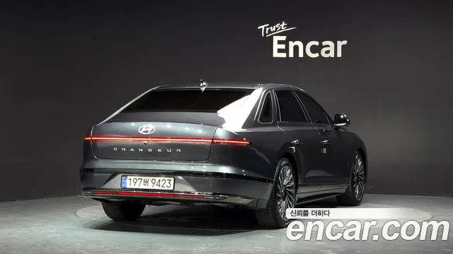 Hyundai Grandeur GN7 — Фото автомобиля 2