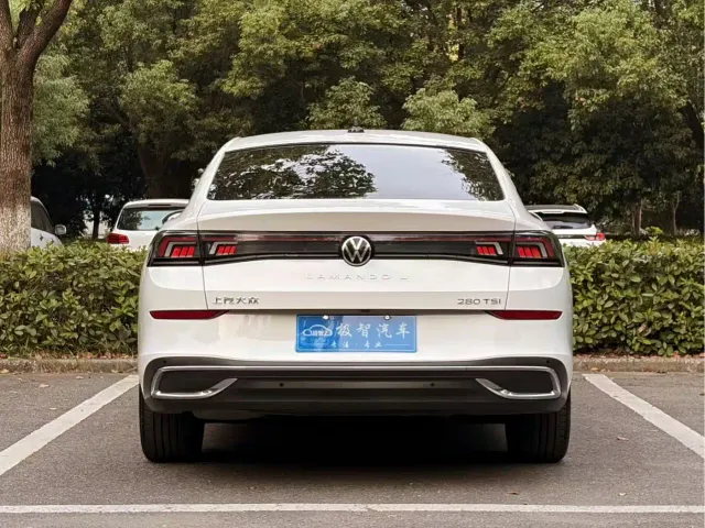 Volkswagen Lamando — Фото автомобиля 6