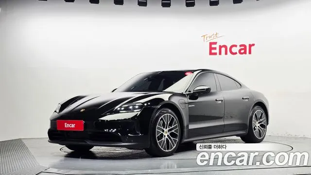 Фотография автомобиля — Porsche Taycan