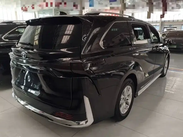 Toyota Granvia — Фото автомобиля 6