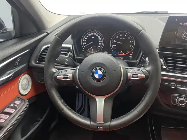 BMW 1 Series — Фото автомобиля 14