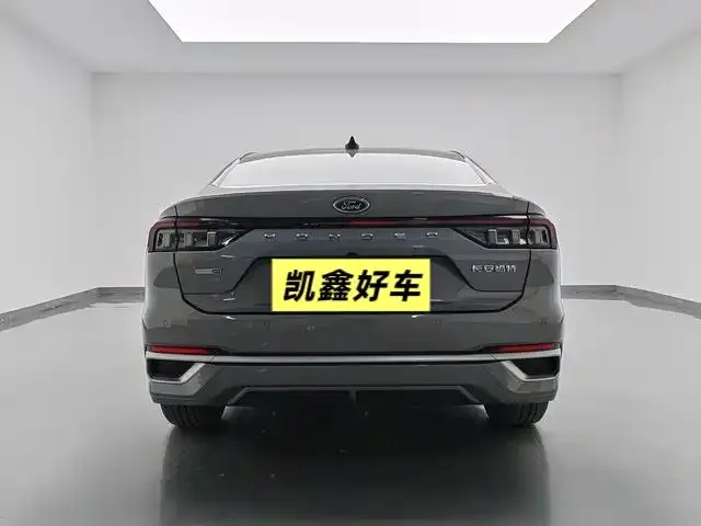 Ford Mondeo — Фото автомобиля 5