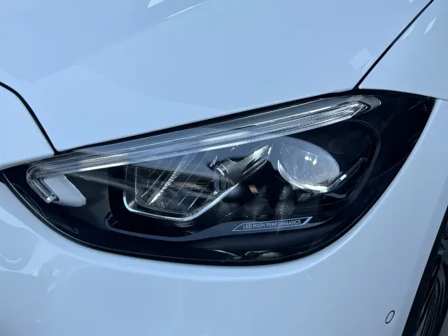 Mercedes-Benz C-Class — Фото автомобиля 11