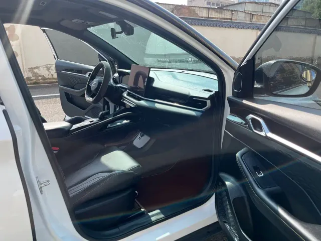 Geely Binyue — Фото автомобиля 5