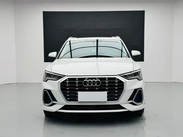 Audi Q3 — Фото автомобиля 2