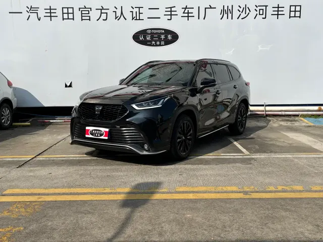 Фотография автомобиля — Toyota Crown Kluger