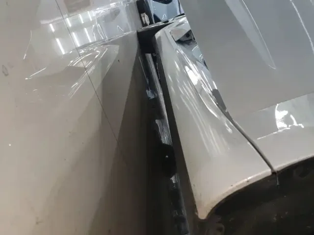 Tesla Model 3 — Фото автомобиля 20