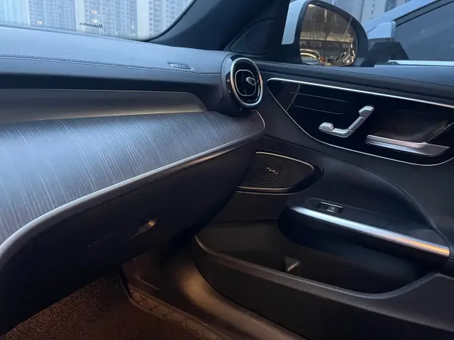 Mercedes-Benz Mercedes-Benz C-Class 2022 C 200 L Sport Version — Фото автомобиля 29