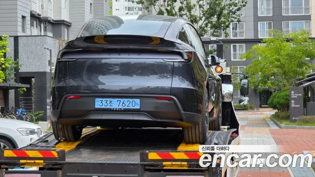 Фотография автомобиля — Tesla Model Y