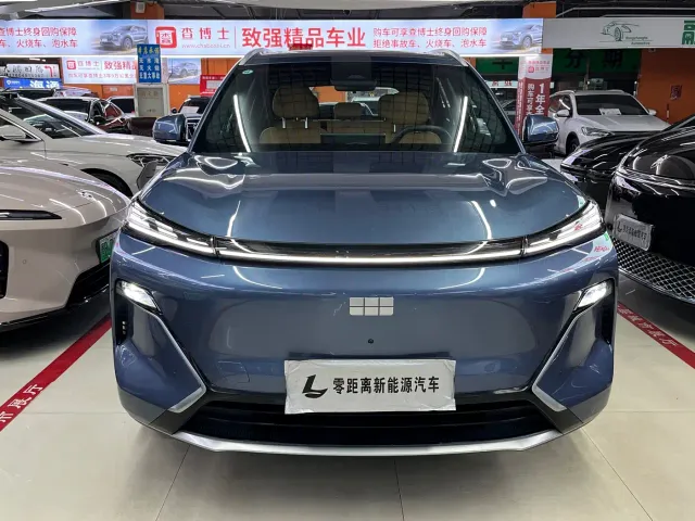 Geely Galaxy Starship 7 EM-i — Фото автомобиля 2