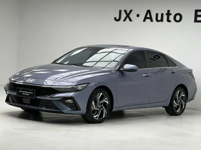 Фотография автомобиля — Hyundai Elantra