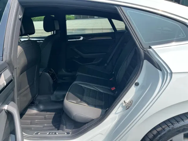Volkswagen CC — Фото автомобиля 10